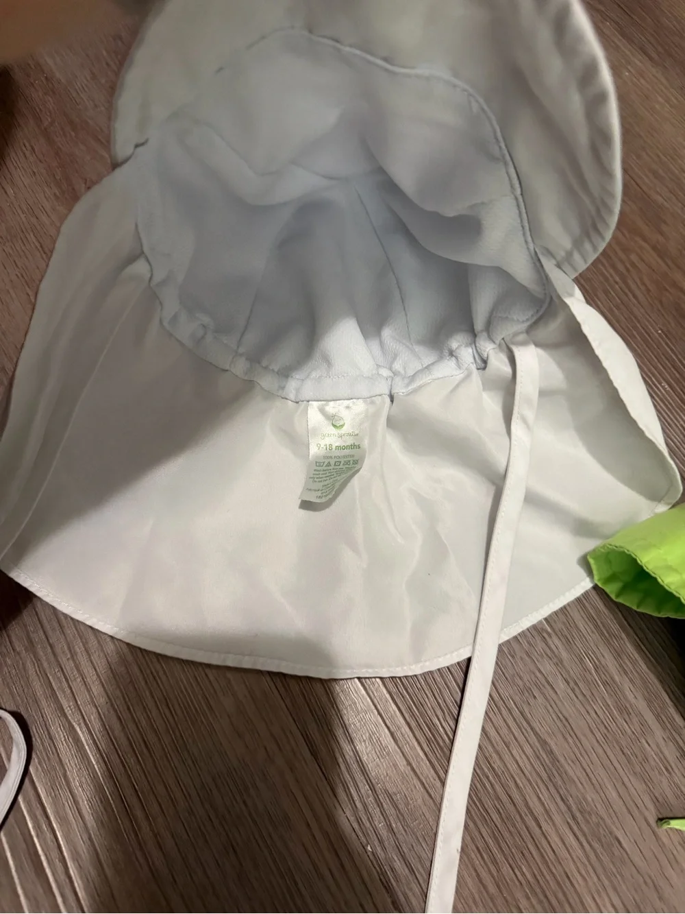 Kids Washable/Water proof Sun Hat - White and Lime Green